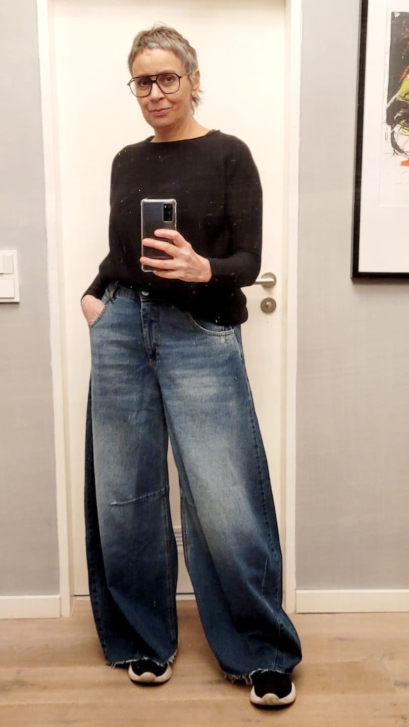 Customer photo review of LANEA Weite Barrel Jeans