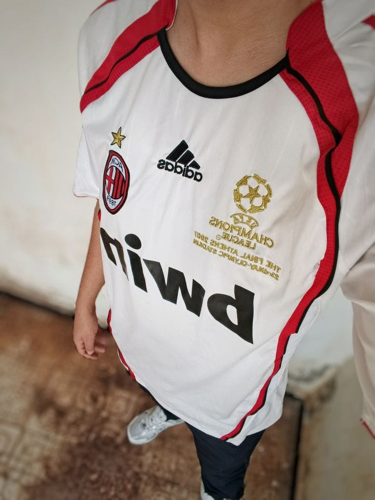 Customer photo review of AC MILAN 06/07 AWAY JERSEY