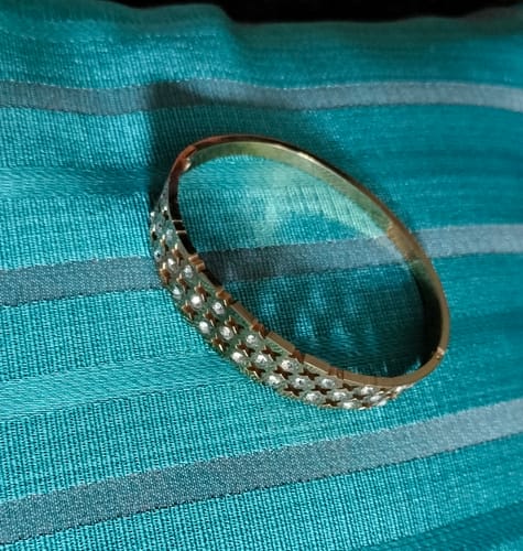 Trupti B. review of Shimmering Star Gold Bangle Bracelet image 1 out of 1