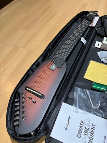 Customer photo review of Donner HUSH™ I トラベルギター