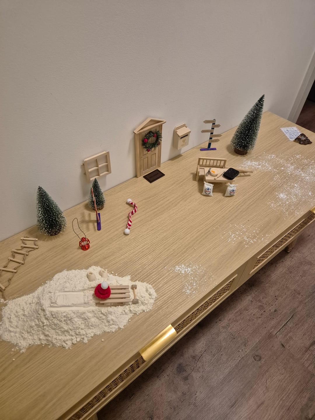 Customer photo review of Wichteltür Premium Set - das Rundum Sorglos Paket + Backset und Baustelle