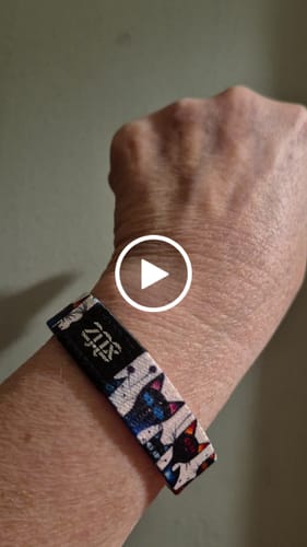 Customer video review of Cat Mom Bracelet 2024