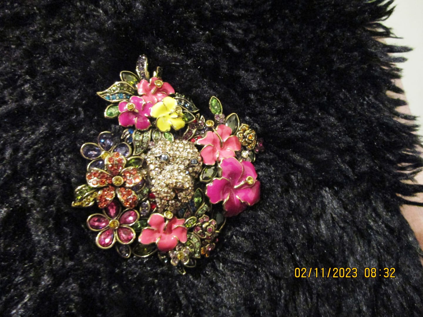 Customer photo review of HEIDI DAUS®"Fiercely Floral" Crystal & Enamel Floral Lion Pin