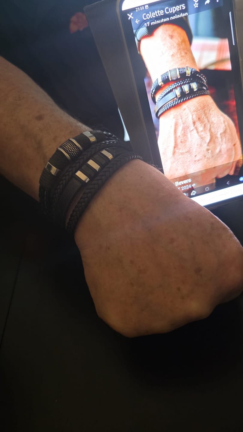 Customer photo review of Lederarmband "Glory"
