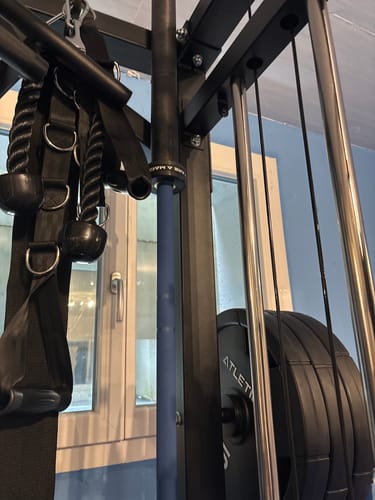 B. G. review of Langhantel | Delta | Electric Blue image 1 out of 1