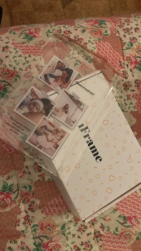 Customer photo review of Placa c/ 4 Polaroids Personalizável