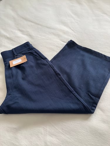 Mathilde P. review of Pantalon Alex - Jean de coton marine image 1 out of 1