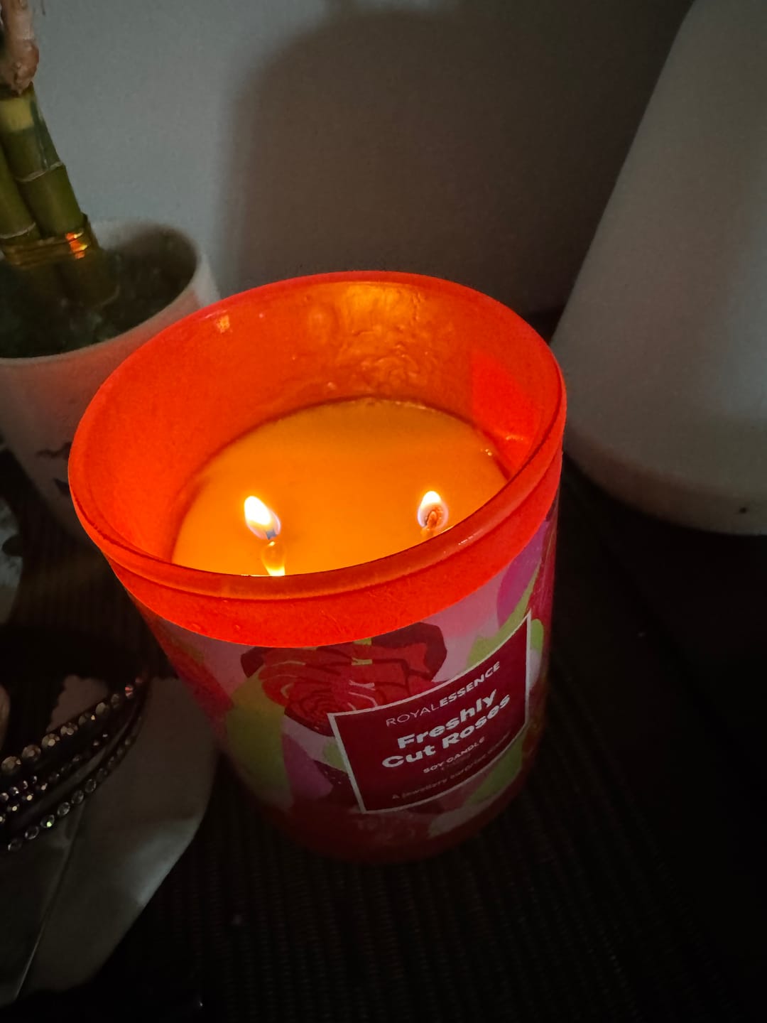 Customer photo review of Freshly Cut Roses (Candle)