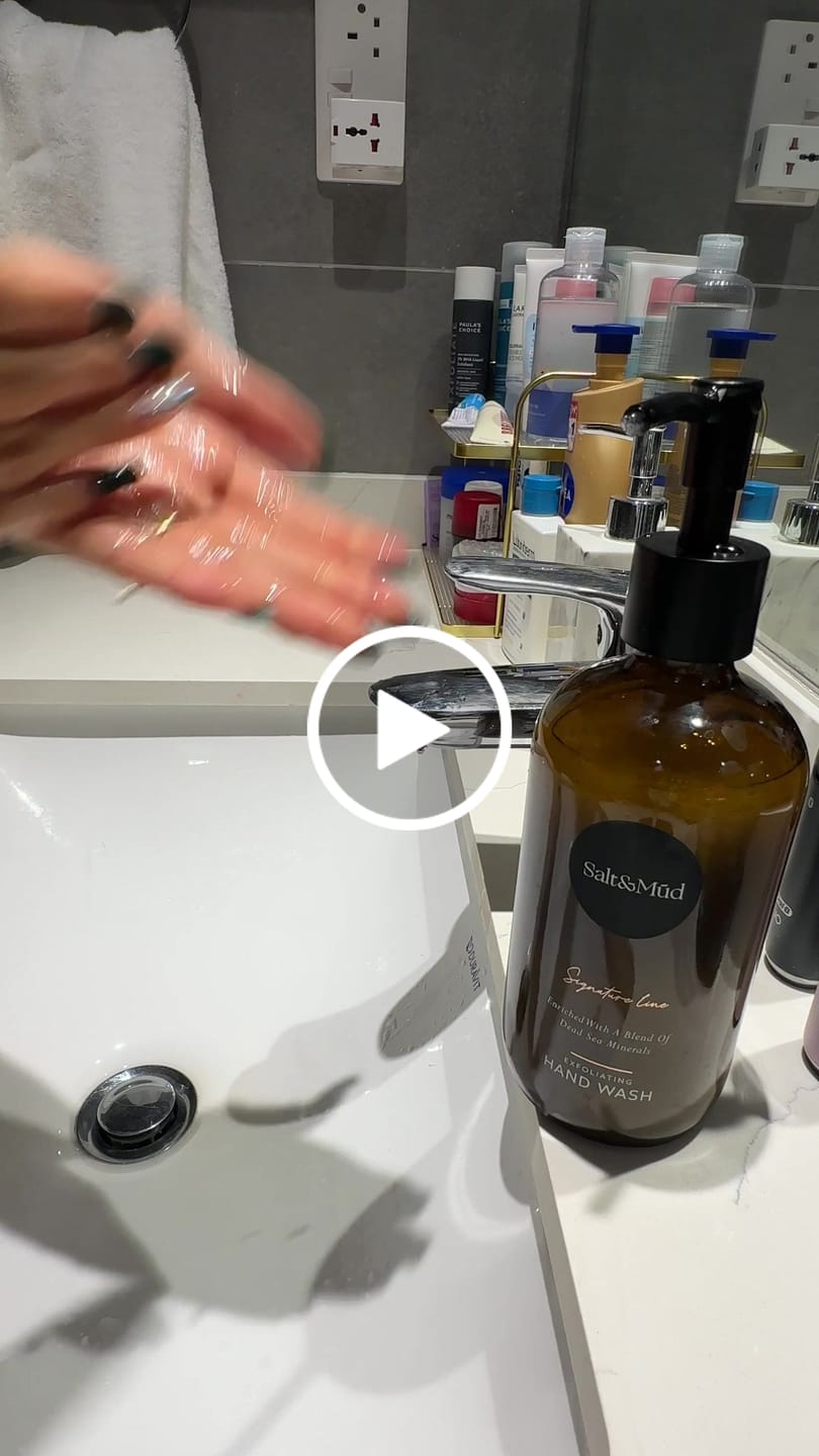 Customer video review of Signature Exfoliating Hand Wash With Dead Sea Minerals 500ml