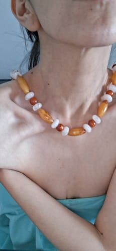 Reseña con foto de un cliente sobre Collar Corto Piedras