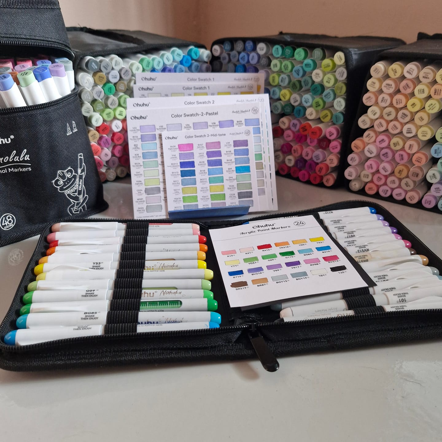 Customer photo review of Ohuhu Direct-ink Acrylic Markers 24 Colors - Nahuku