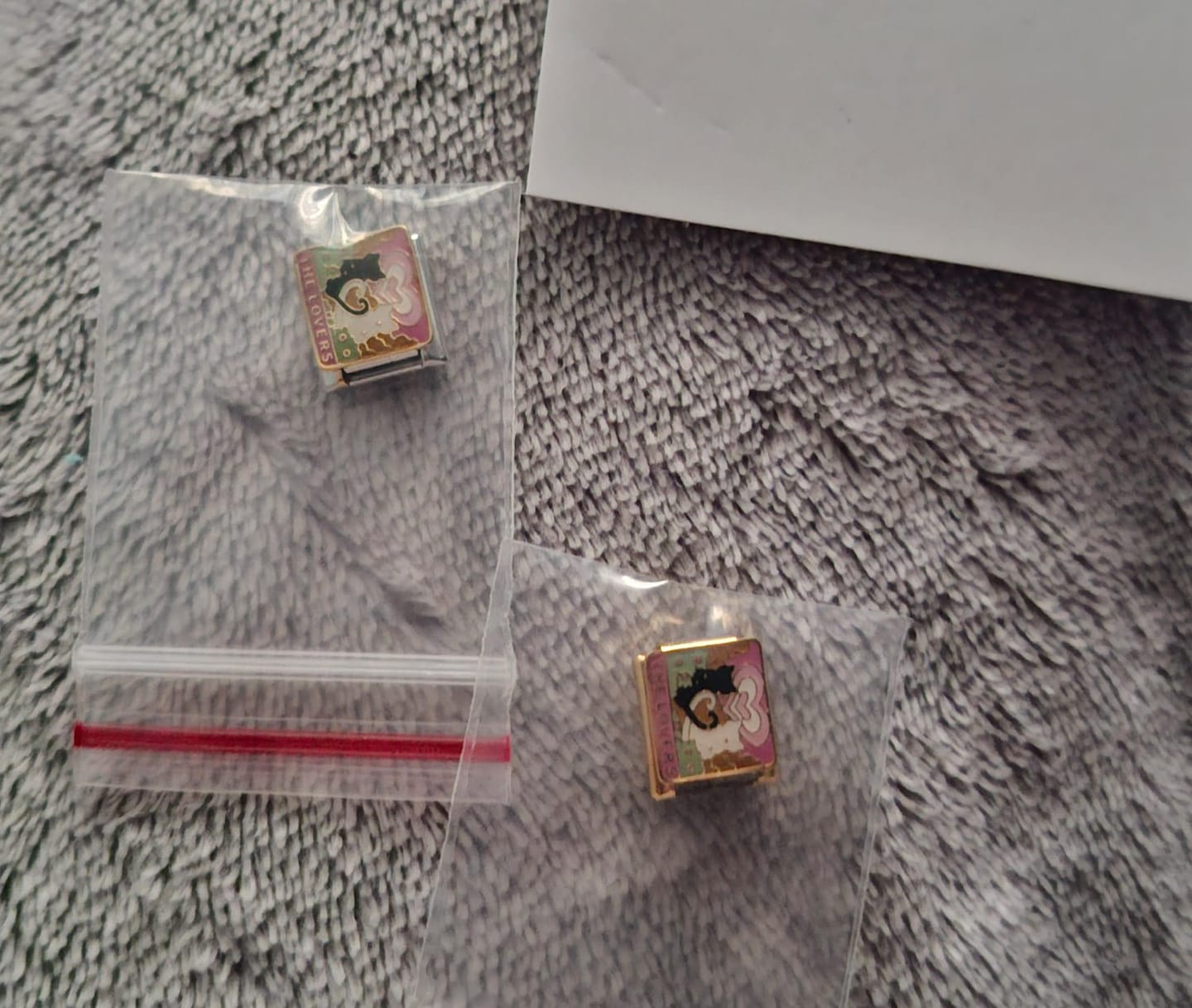 Customer photo review of Charm Gatos