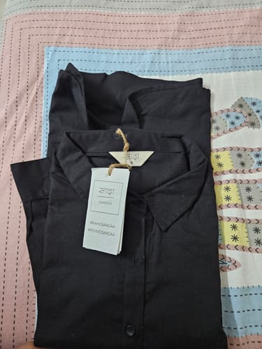 Pragya D. review of Women Black Airy-Linen Shirt image 1 out of 1