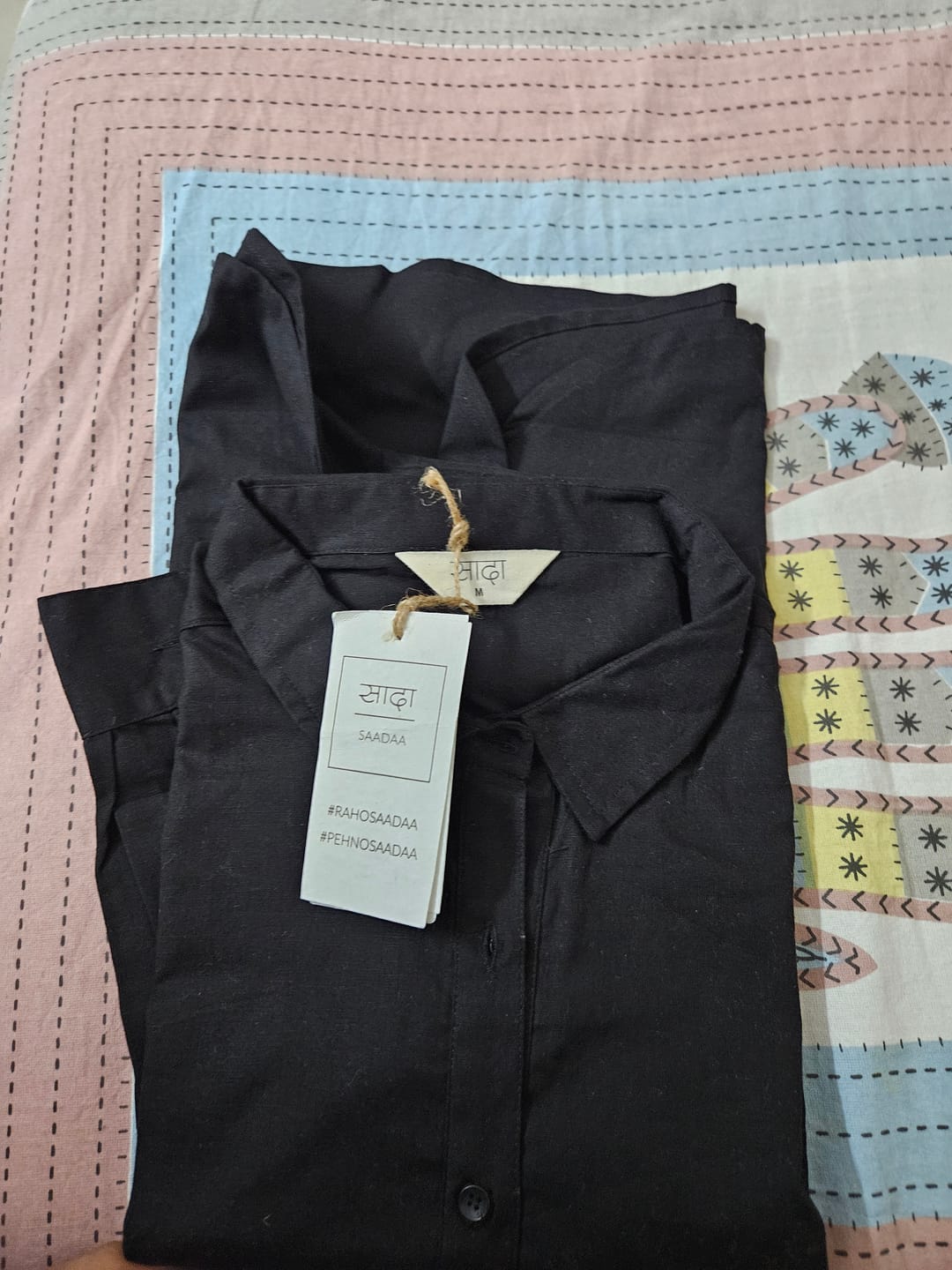 Customer photo review of Women Black Airy-Linen Shirt