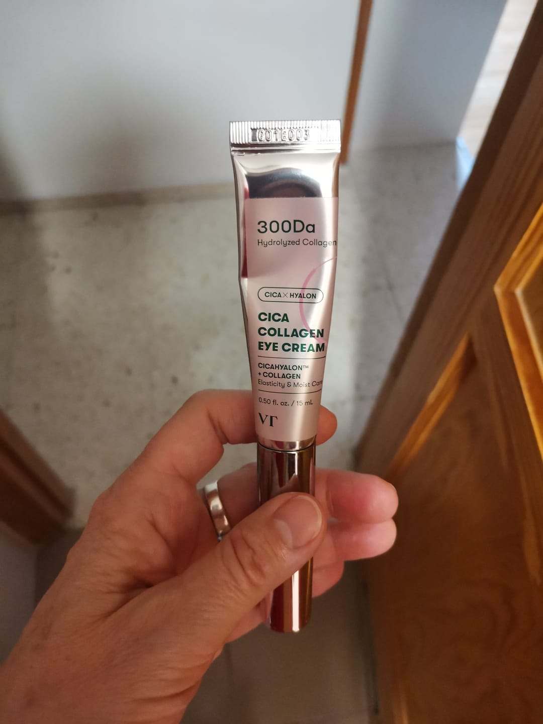 Customer photo review of [VT Cosmetics] CICA Collagen Eye Cream 15ml