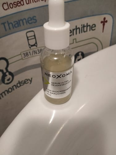 Customer photo review of Sérum de Exosomas Ultra Rejuvenecedor con Bioexosomas de Bakuchiol