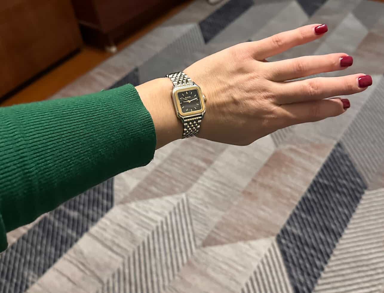 Customer photo review of Macy Black Gold Silver