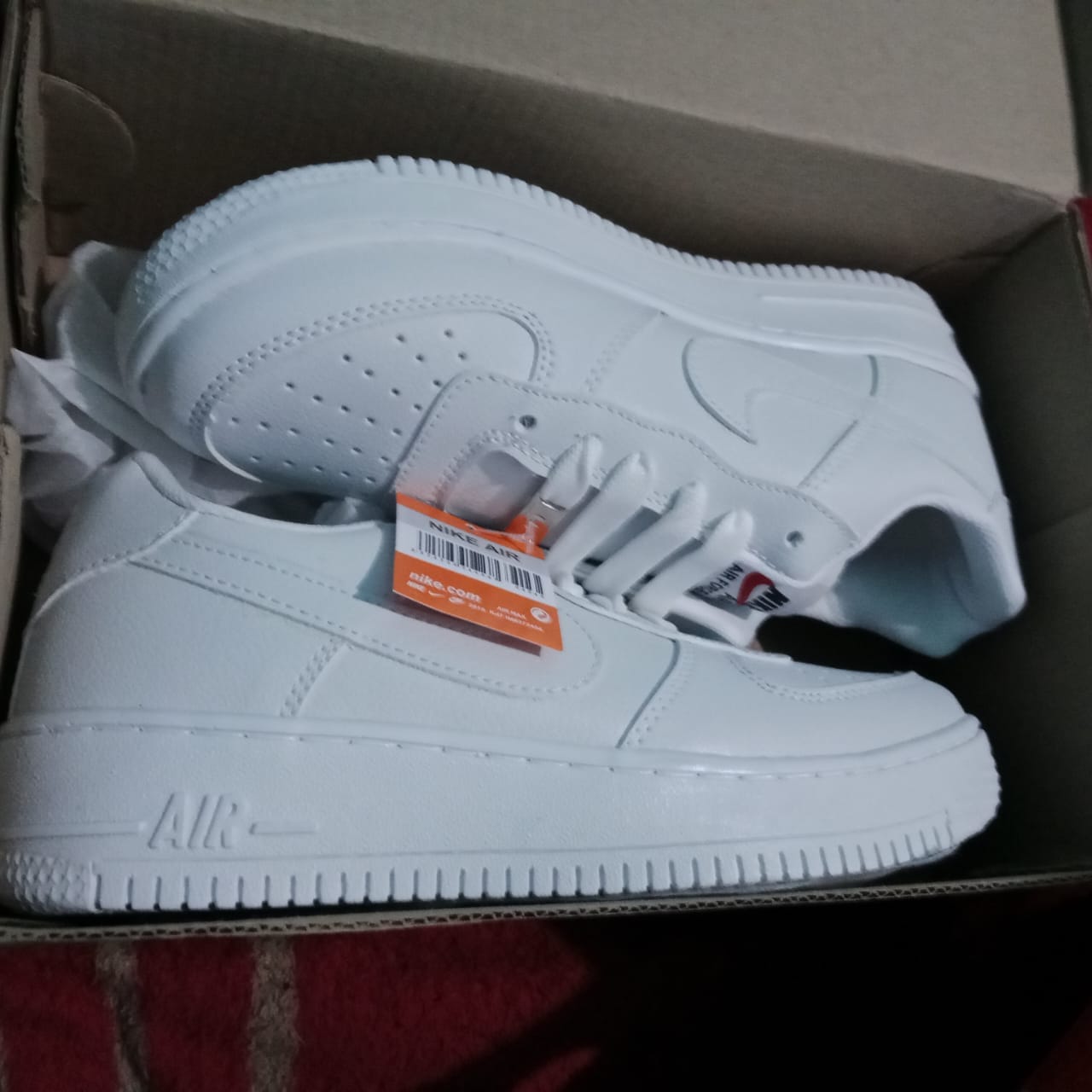 Customer photo review of Tenis 270 Blanco Total