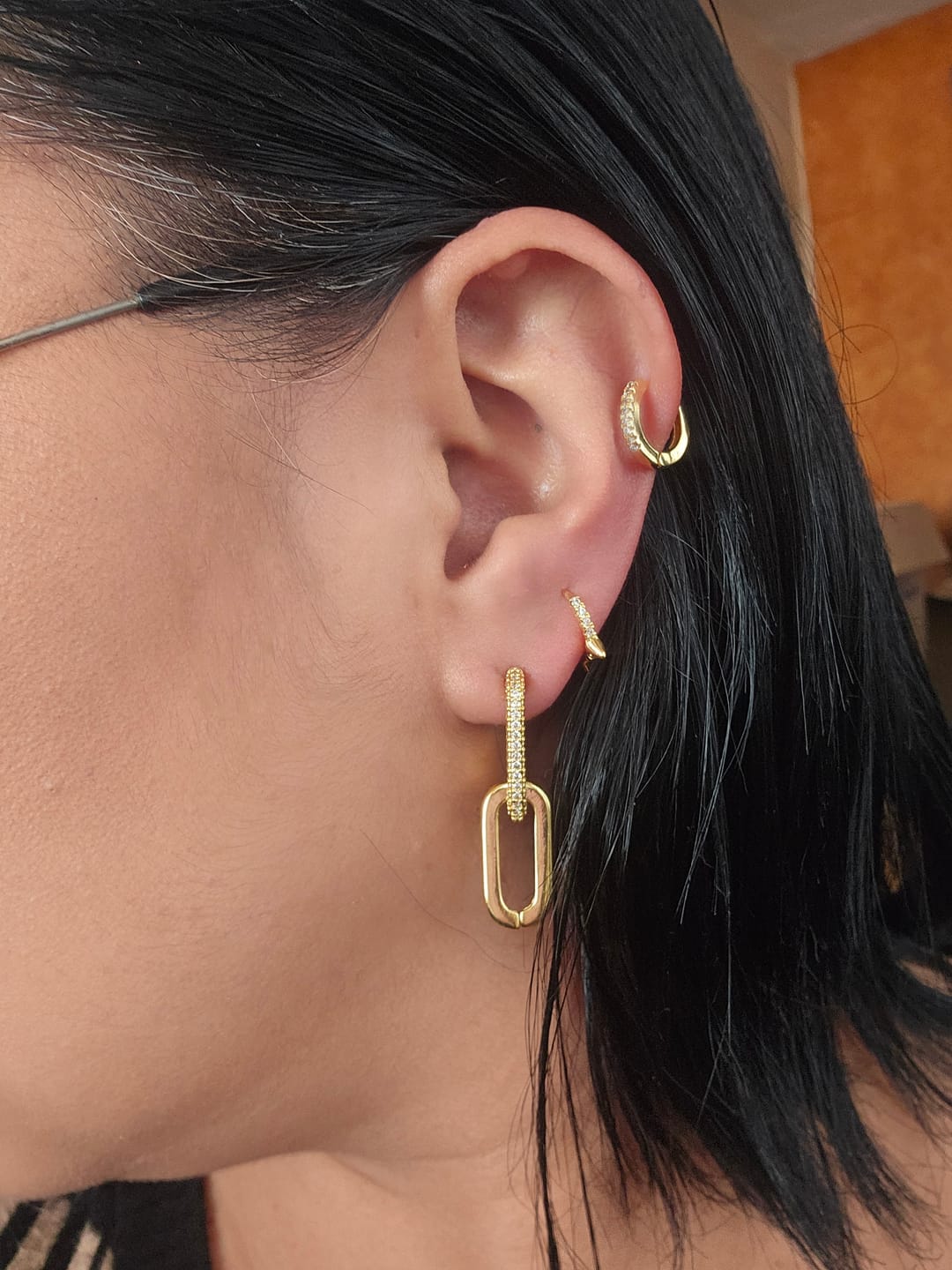 Customer photo review of Par Arete Zirconias Con Eslabon Rectangular