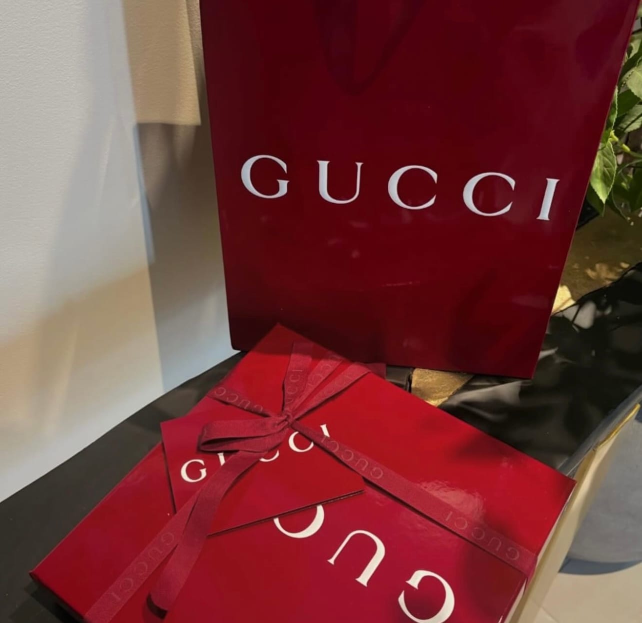 Customer photo review of Gucci GG Supreme Jacquard light brown Scarf