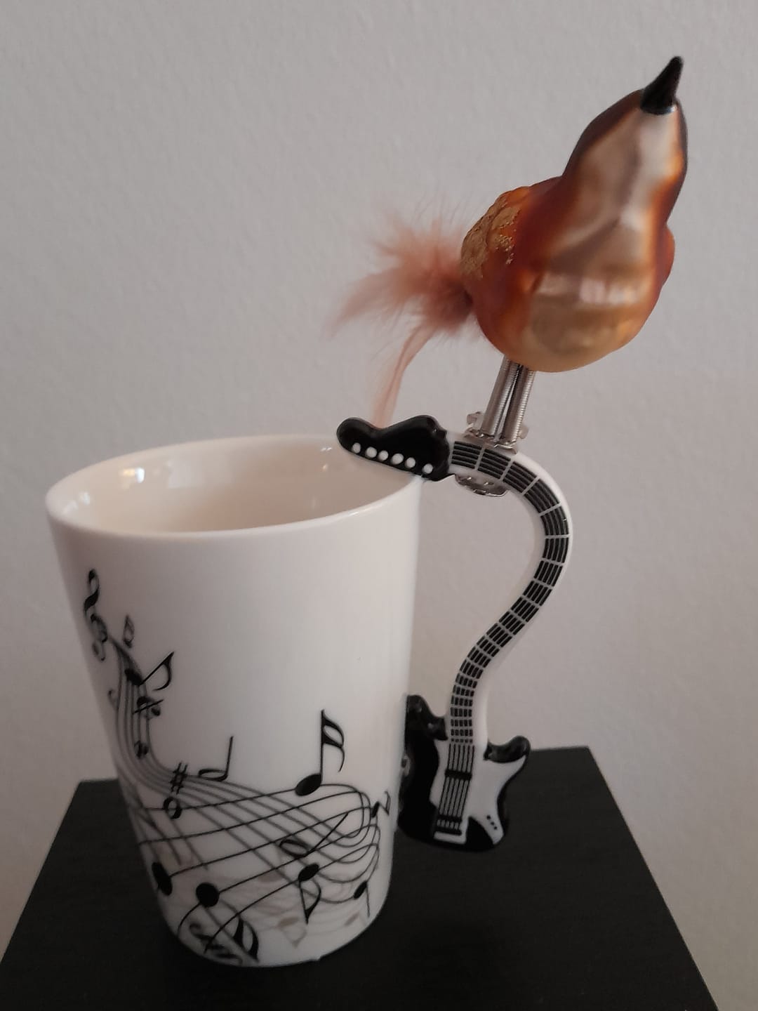 Customer photo review of Originelle Tasse – E-Gitarre