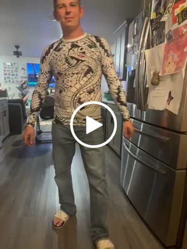 Customer video review of Cobrascope Premium Bjj Rash Guard For Men/Women
