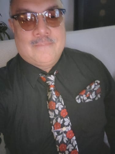 Customer photo review of Silver Red Black Floral Men's Tie Pocket Square Cufflinks Set