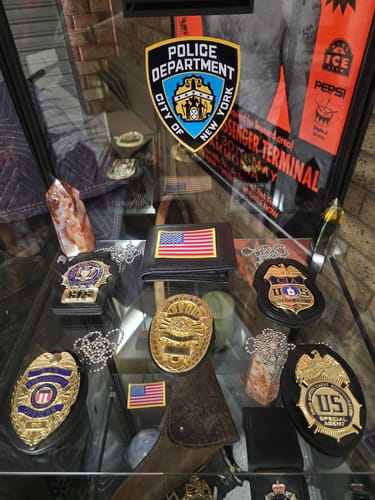 Customer photo review of Genuine Leather Inset Type Holder/ Holster/ Wallet For US Federal Police Badges