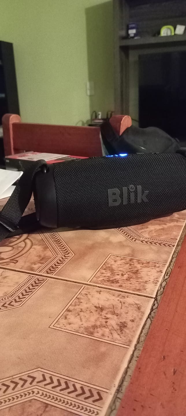 Customer photo review of Parlante Bluetooth Portátil Blik Powerbass30 30W RMS 34 Hrs