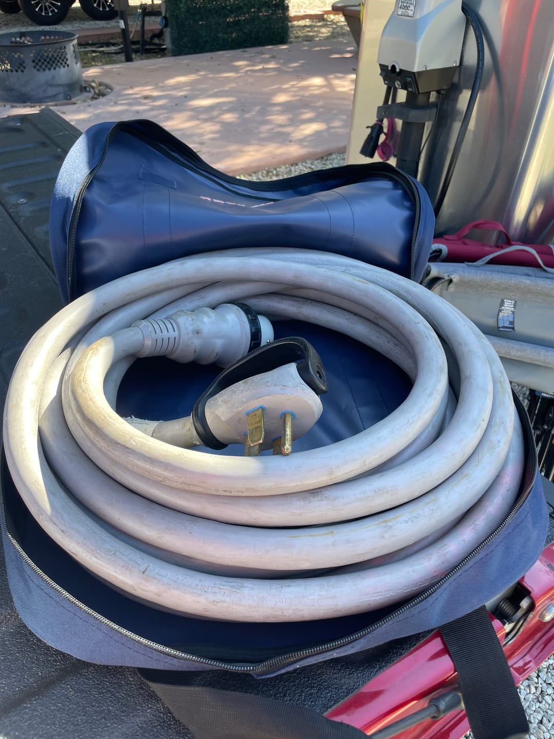 Customer photo review of AIR GEAR Power Cord Storage Bag