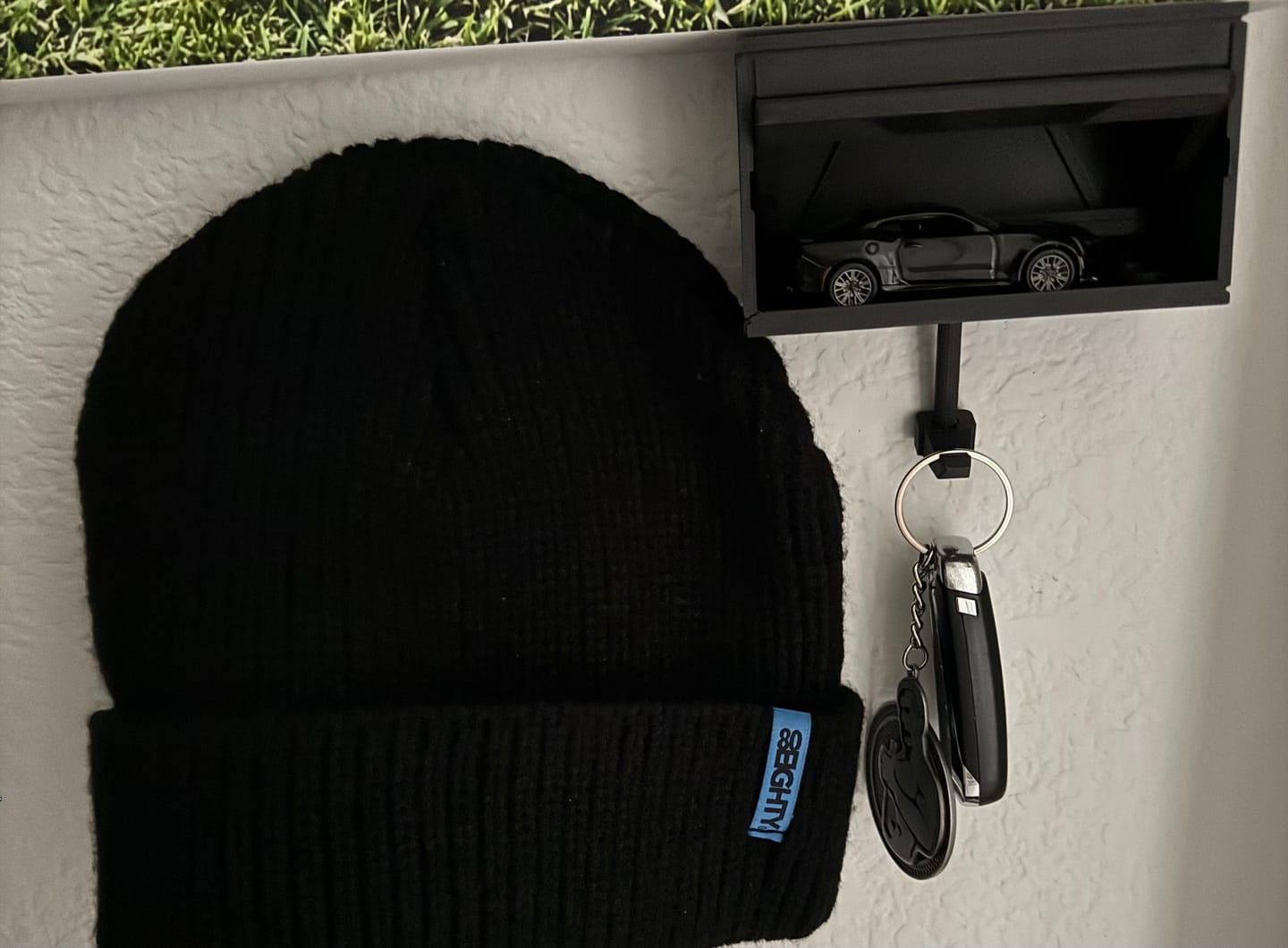 Customer photo review of 80eighty® Onyx Beanie