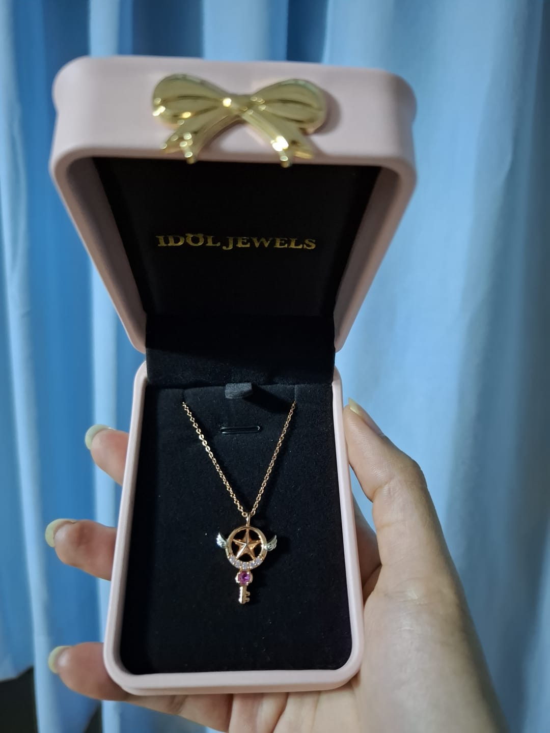 Customer photo review of Collar Llave Estrella | Plata Baño de Oro Rosa 18K | Cardcaptor Sakura
