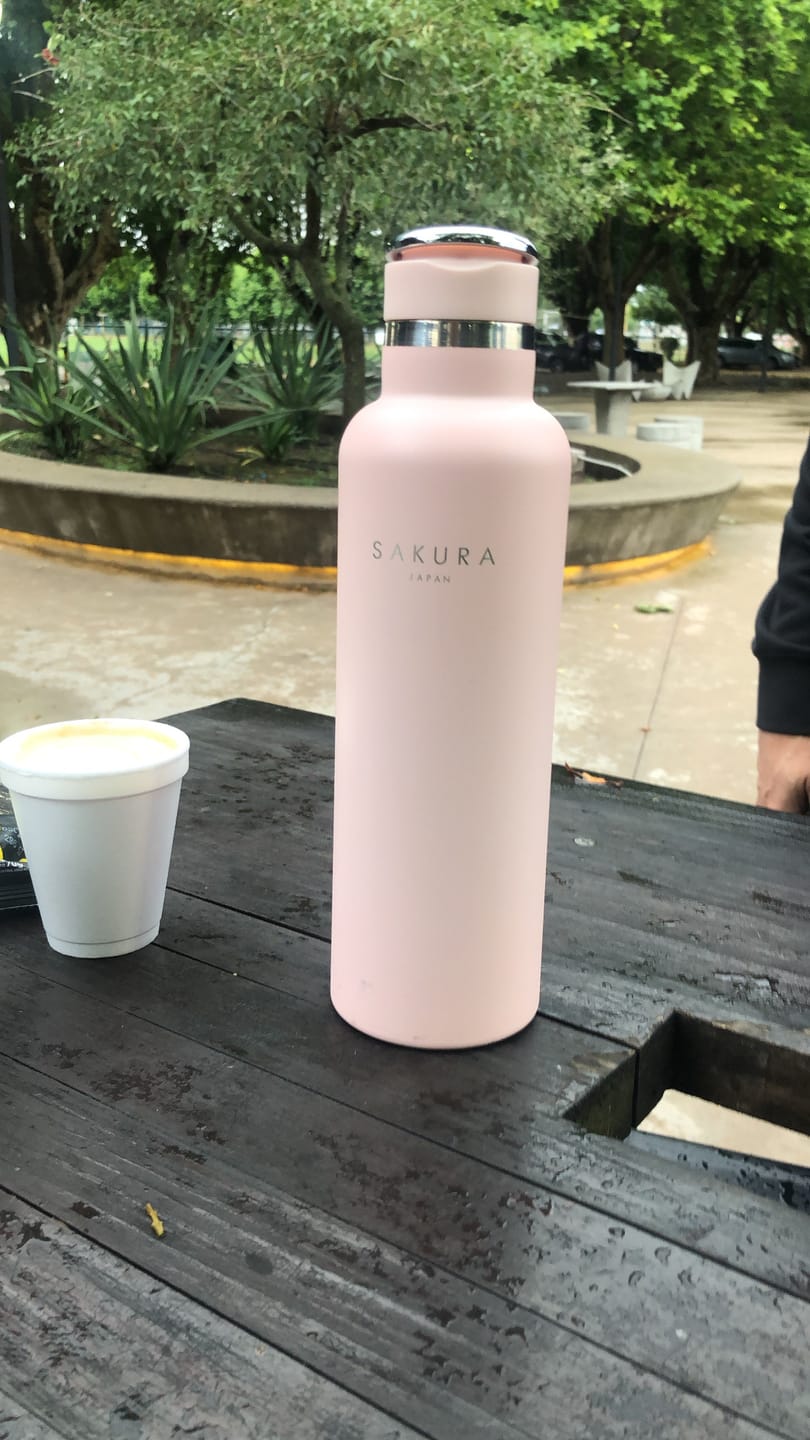 Customer photo review of Botella Térmica Sakura Acero Inoxidable 750 Ml Baby Pink