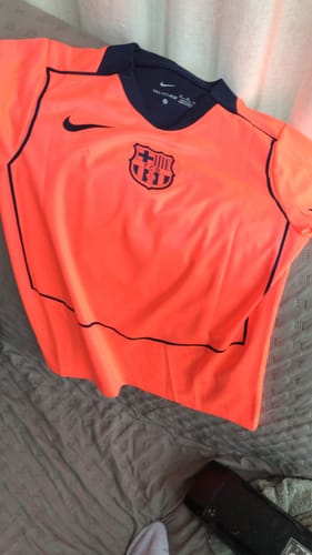 Customer photo review of Lamine Yamal Barcelona 2026 New Season Orange Kids Football Jersey Kit