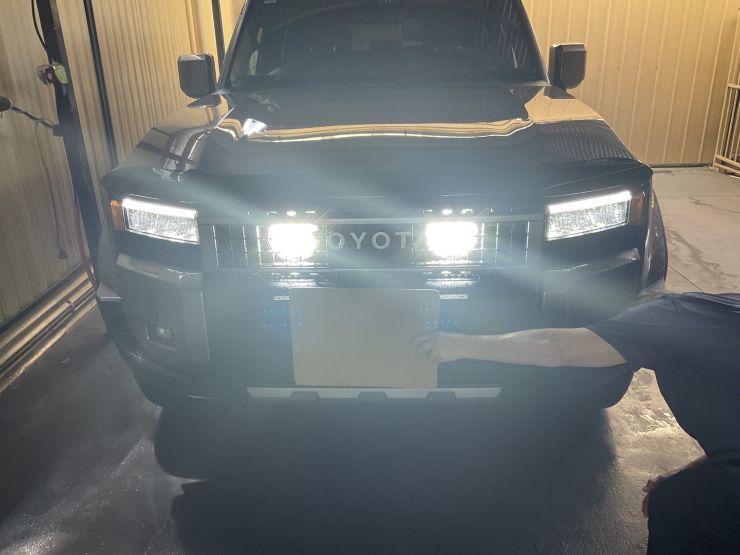 Customer photo review of Spotlight/Lightbar Mount - Prado LC250 Series - Behind Grille