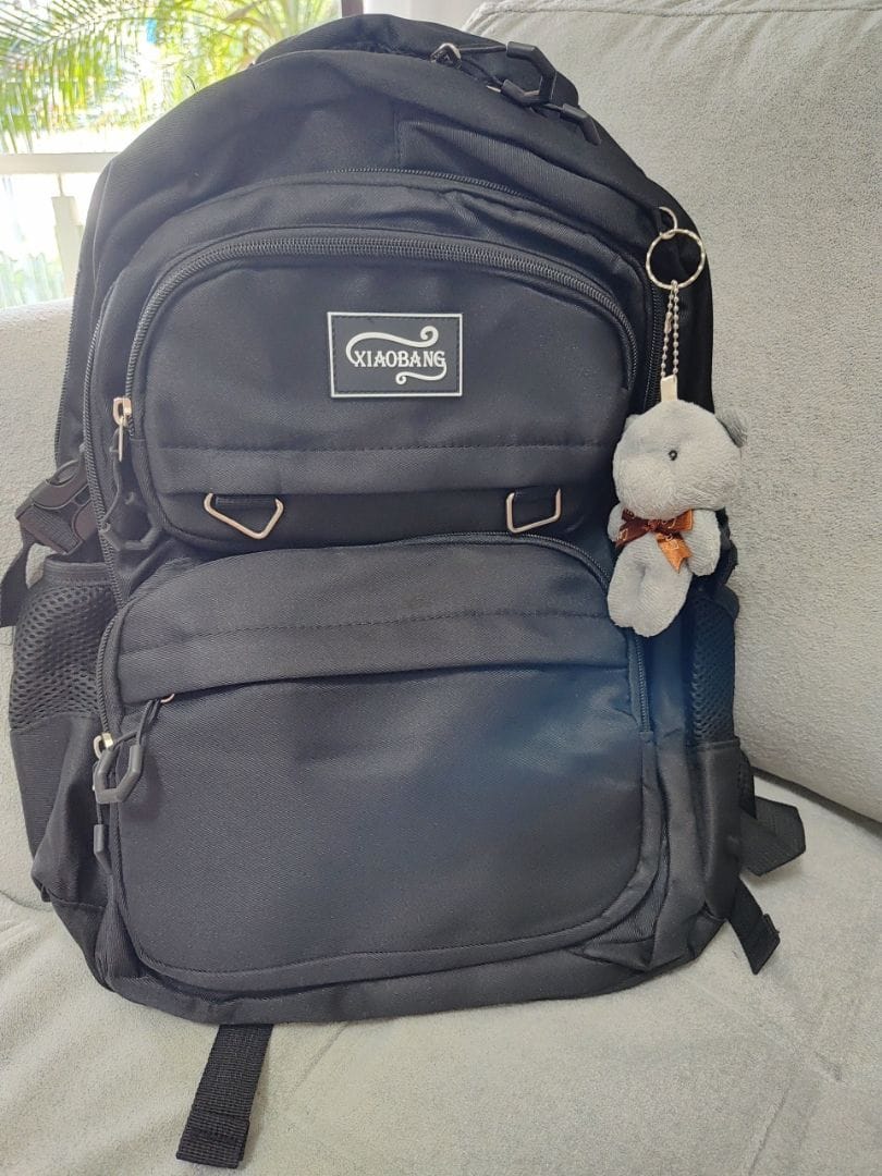 Customer photo review of Mochila Unissex Impermeável com porta-chaves Versátil