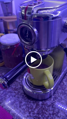 Customer video review of Cafetera Espresso Bari 5 en 1