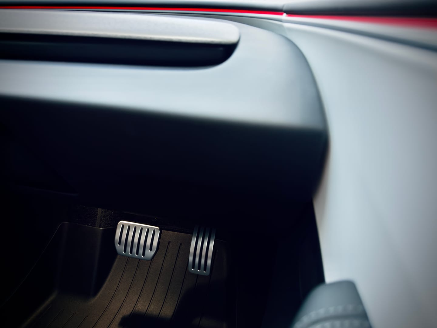 Customer photo review of Self-flip Lock Aluminum Performance Foot Pedal Set for Tesla Model 3/Y