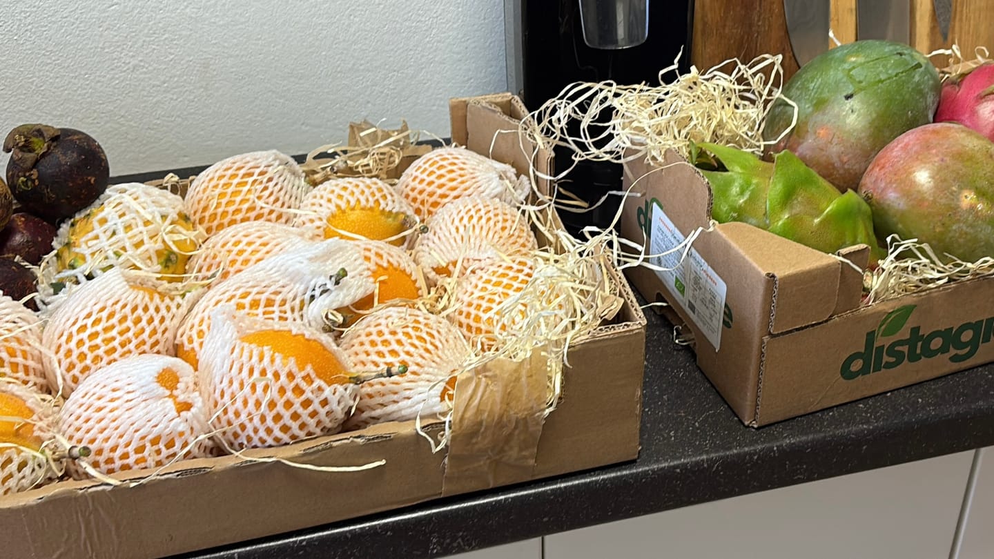 Customer photo review of Mango & Granadilla Box
