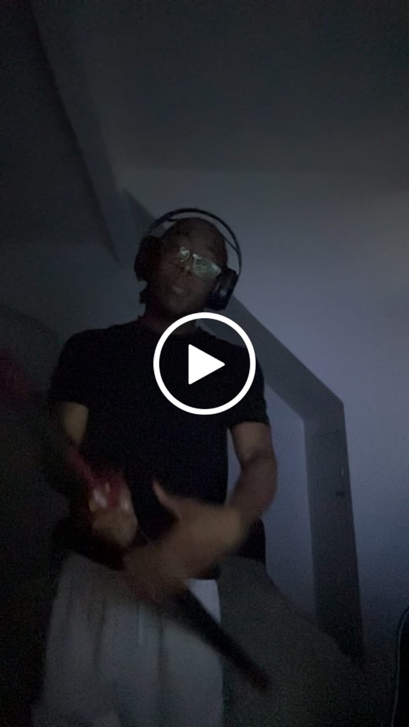 Customer video review of Glowing & Smoking Nichirins (Demon Slayer)