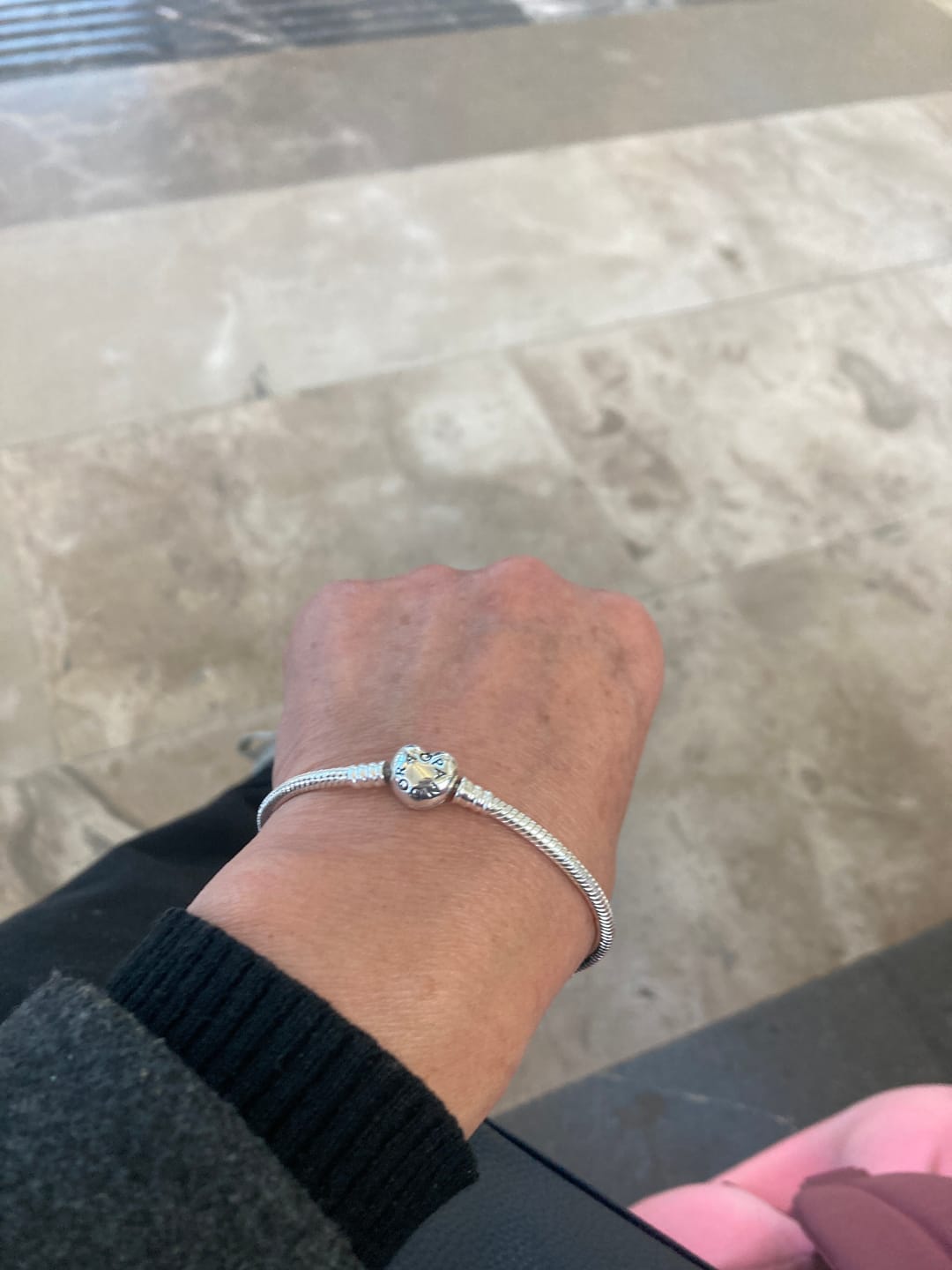 Customer photo review of PULSERA BRAZALETE PANDORA MOMENTS CORAZON PLATA .925 + KIT DE REGALO