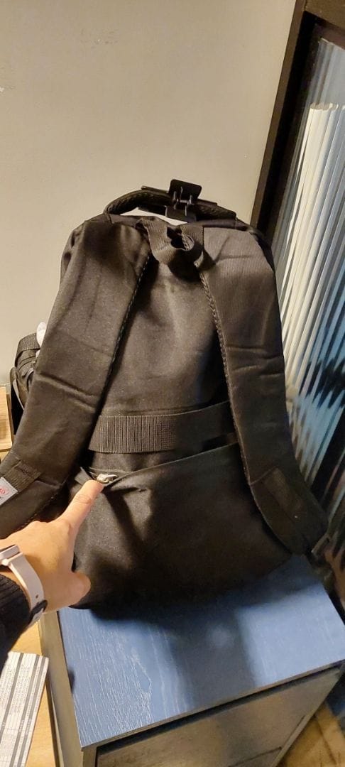 Customer photo review of Mochila Unissex Impermeável com porta-chaves Versátil