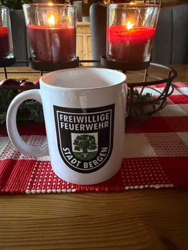 Customer photo review of TassenExpress - Becher Keramik Tasse mit Logo bedruckt 325ml Firmenlogo