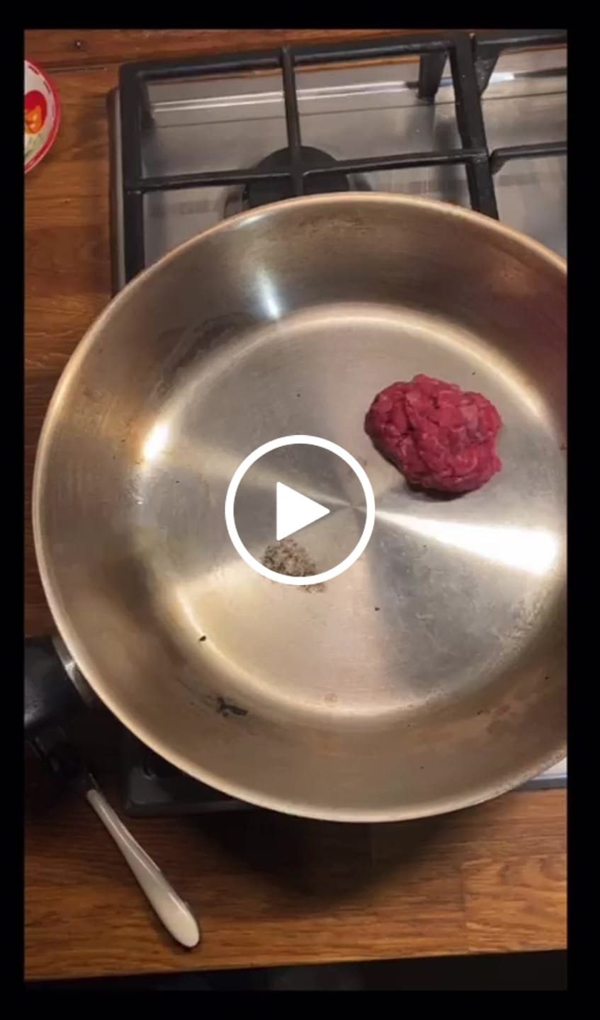 Customer video review of Maxi Potato Rolls • 80gr