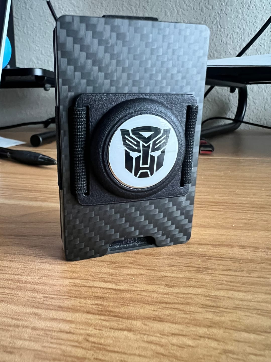 Customer photo review of Carbon Fiber 3K matte Slim Wallet