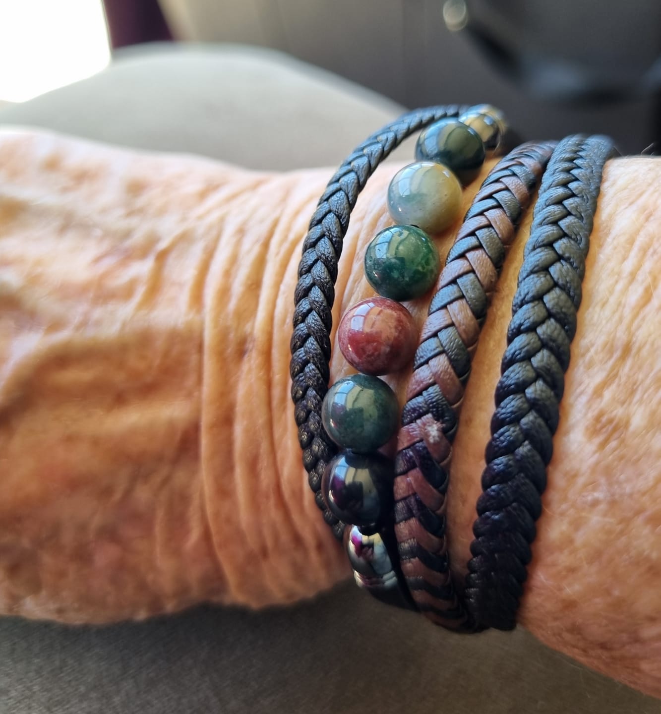 Customer photo review of Buddha Stones Tiger Eye Lava Rock Black Onyx Lazurite Hematite Bead Positive Leather Bracelet