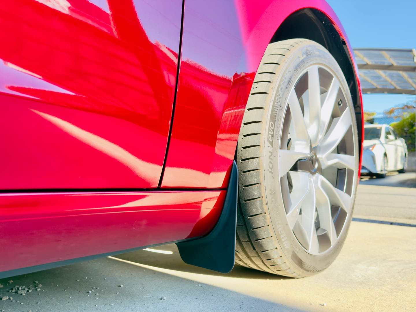 Customer photo review of TPARTS Mud Flaps Splash Guards for Tesla Model 3 （Set of 4)
