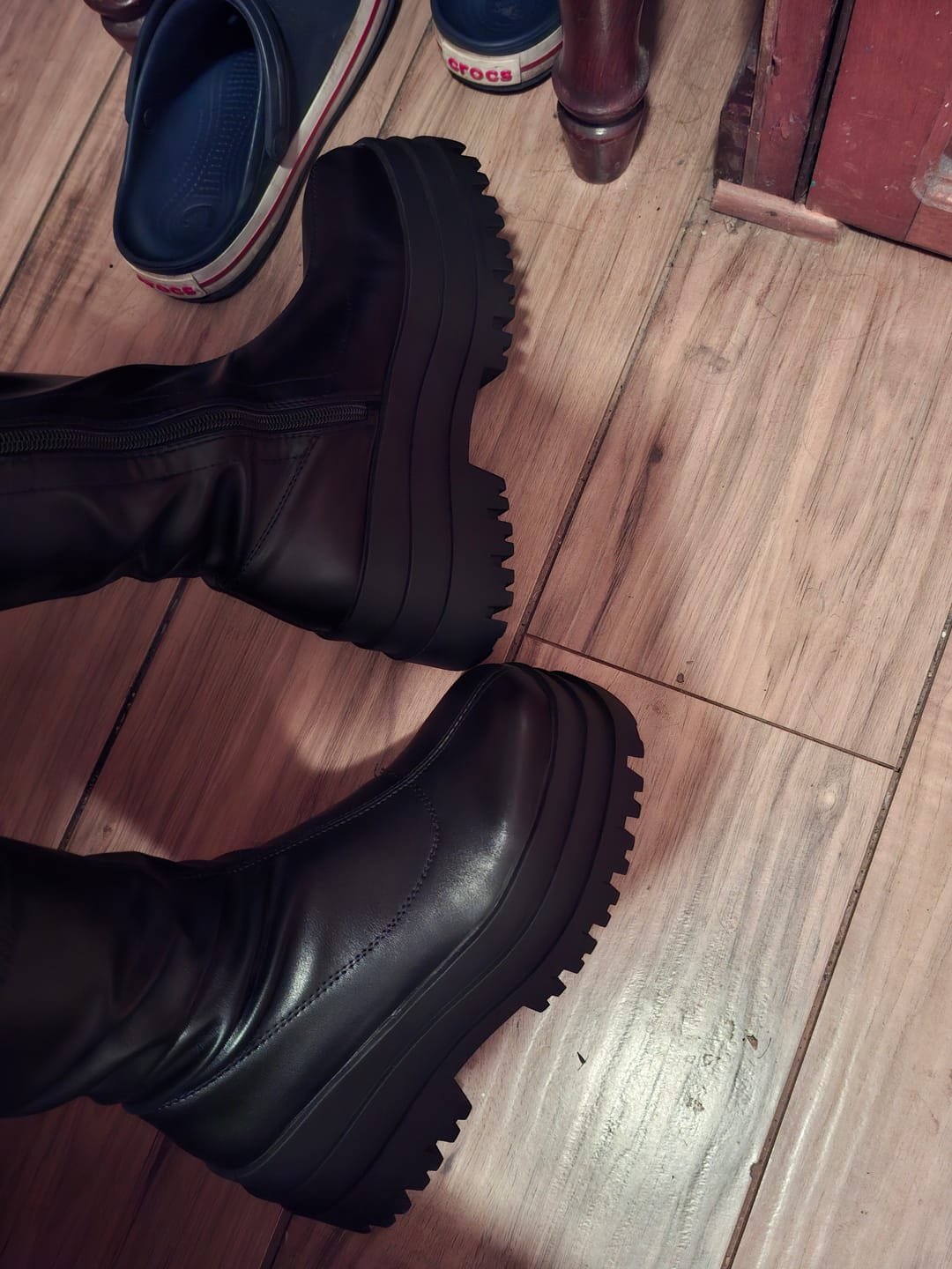 Customer photo review of Vela Boots