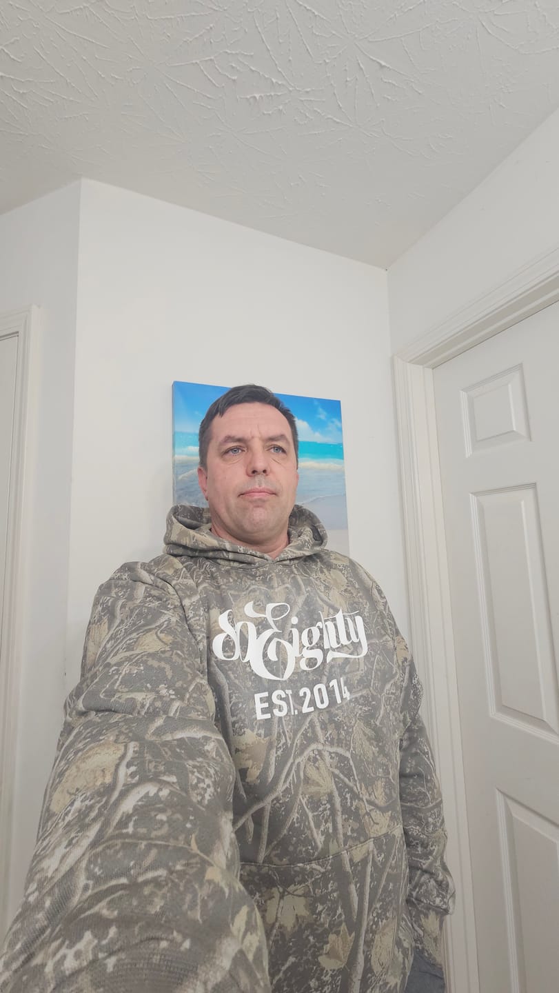 Customer photo review of 80Eighty® DeadWood Boxy HWT Hoodie