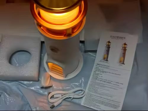 Customer photo review of Lampe Lunaire à Projection Phare